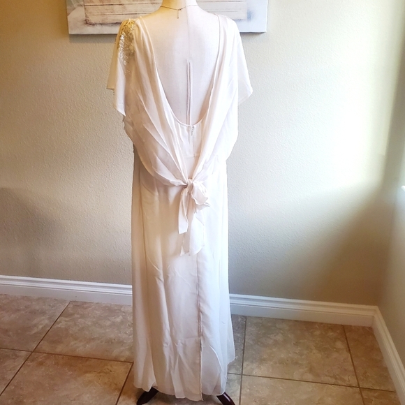 HOPE & IVY | Tie-Back Embroidered Maxi Wedding Dress in Ivory sz 14 - Picture 5 of 16
